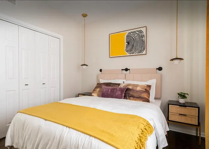 New! Spacious Art Deco Modern 5 Bd/3ba Appartamento Chicago