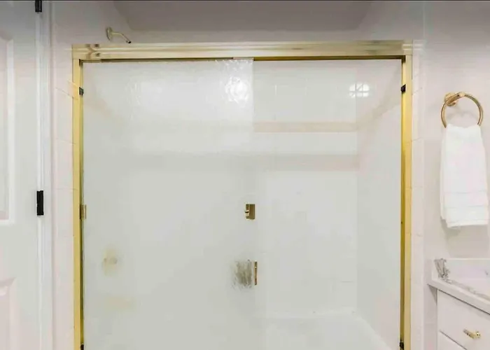 New! Spacious Art Deco Modern 5 Bd/3ba Appartamento Chicago